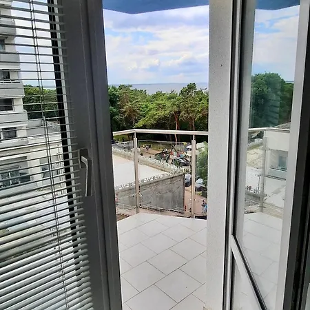 White-shell-apartment Hotel *